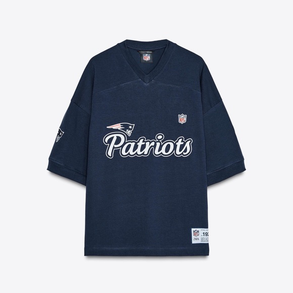Zara Tops - NWT Zara Woman NFL NEW ENGLAND PATRIOTS T-SHIRT Top Size M Medium